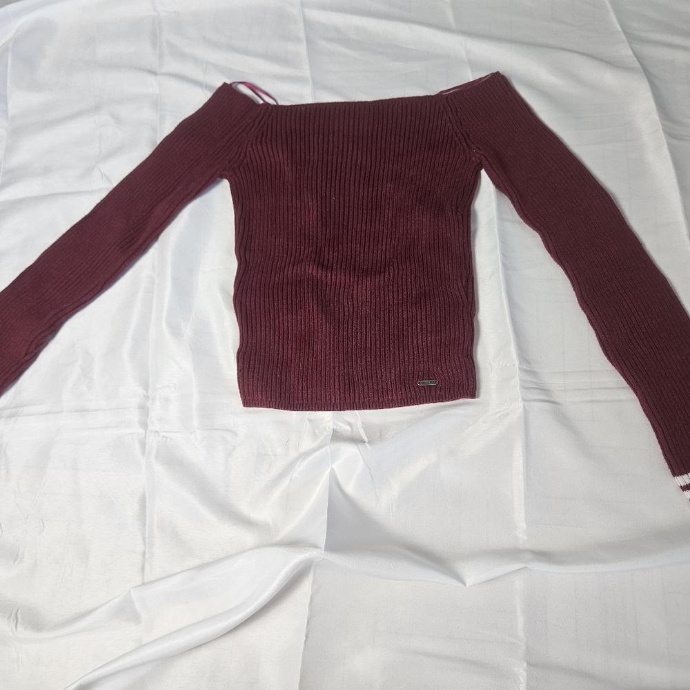 Hollister Red Off Shoulder Tee Size S